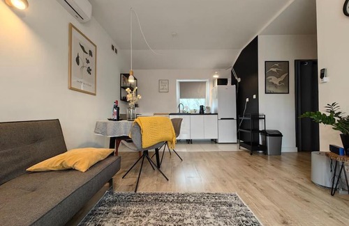 Konstancin-Jeziorna Apartment | Konstancin Comfort - Twój Dom z Daleka od Domu