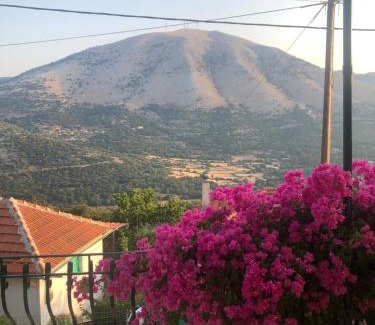 Aetos House | Konstantinas House, a touch of nature & sea