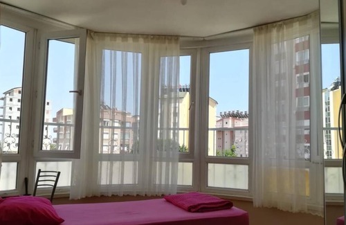 Konyaalti House | Konyaaltı da denize Sıfır elit prestij otel