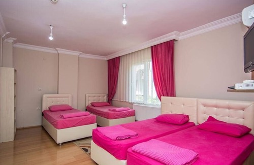 Konyaalti House | Konyaaltı da denize Sıfır elit prestij otel
