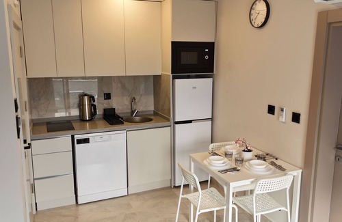 Konyaalti Apartment | KONYAALTI PLAJINA YAKIN,ŞIK VE YENİ 1+1 SUİT DAİRELER