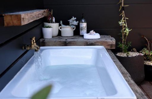 Waterhouse House | Kookaburra Beachhouse - Coastal Farmhouse Retreat