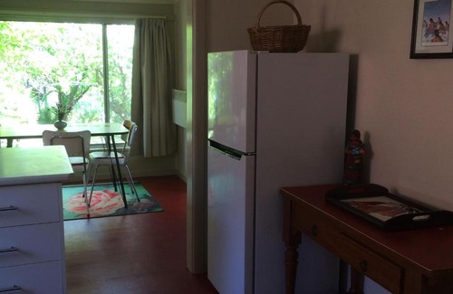 Castlemaine House | Kookaburra Cottage
