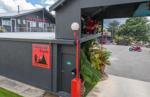 Jindabyne Hotel | Kookaburra Lodge