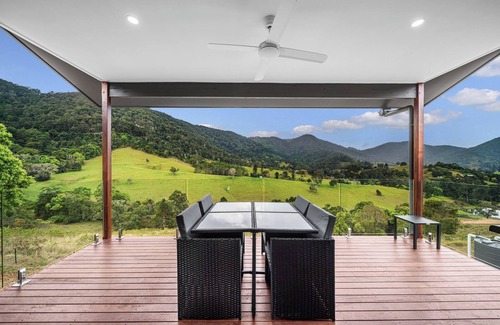 Coolabine Cabin | Kookaburra Studio Cabin. Peaceful and serene location