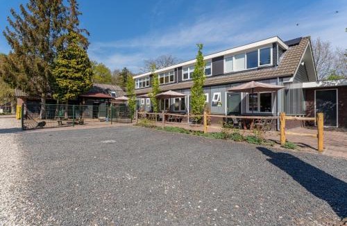 Hulshorst House | Koolmees