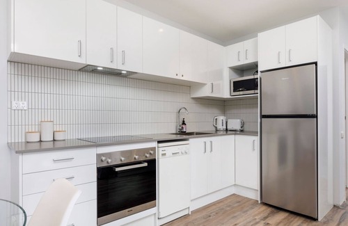 Jindabyne Apartment | Kooringa 4 - 2BR Apartment l Lake Views l Central Location l BBQ l WiFi l Air-Con