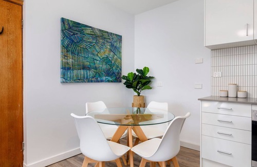 Jindabyne Apartment | Kooringa 4 - 2BR Apartment l Lake Views l Central Location l BBQ l WiFi l Air-Con
