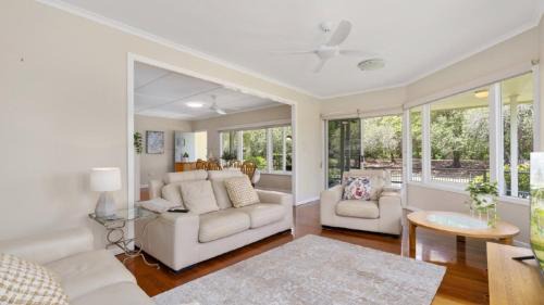 Woorim House | Kooringal Cottage - Home By The Sea
