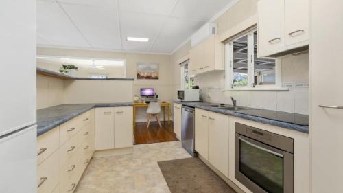 Woorim House | Kooringal Cottage - Home By The Sea