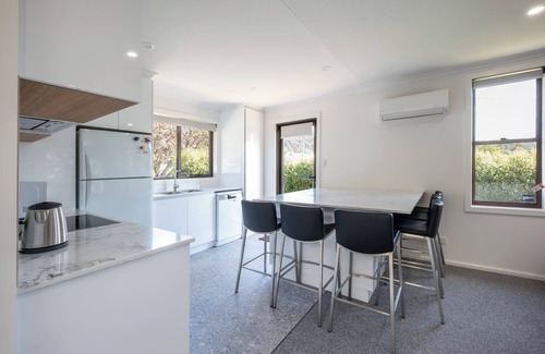 Bicheno Apartment | Kooringal - Freycinet Holiday Houses