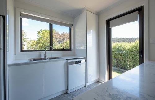 Bicheno Apartment | Kooringal - Freycinet Holiday Houses