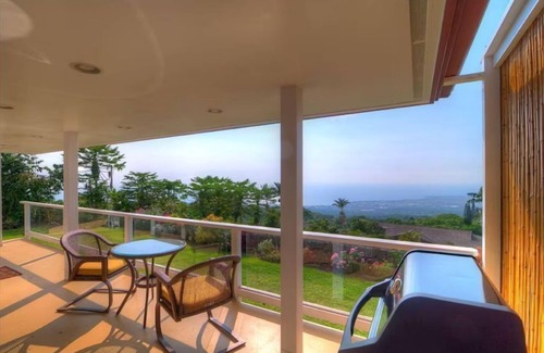 Holualoa Cottage | Kope Cottage -1 BR -1B-Endless Views
