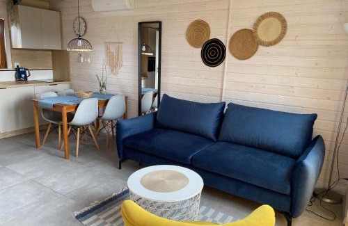 Sarbinowo Apartment | Koralia Domki i Apartamenty Basen z podgrzewaną wodą