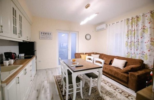 Korce Apartment | Korca Luxyry Apartments New and furnished apartments for rent short & long term
