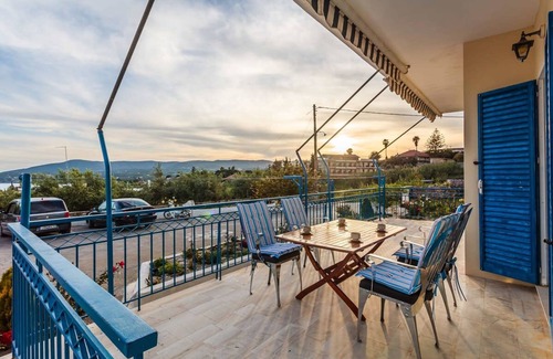Koroni Apartment | Koroni Seaview Retreat - Summer Cosy Nest