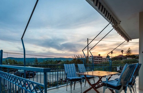 Koroni Apartment | Koroni Seaview Retreat - Summer Cosy Nest
