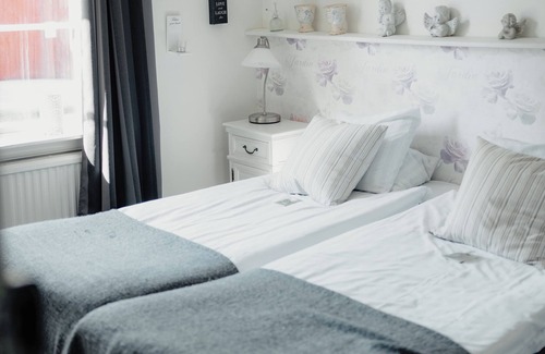 Linneryd Hotel | Korrö Vandrarhem