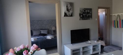 Rauma House | Kortteer sininen huone
