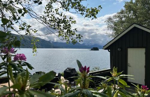 Glomset House | Koselig hytte i sjøkanten
