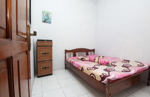 Banyuwangi House | Kost&Guesthouse Tirza