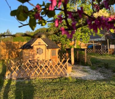 Chouzy-sur-Cisse Cabin | KOTAs Accueil Vélo - Chez Flo & Marc