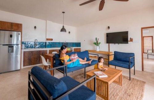 Treasure Beach Apartment | Kotch Two Bedroom Ocean Suite