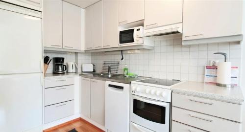 Tampere Apartment | Kotimaailma Apartments - saunallinen & parvekkeellinen kaksio - Verstaankatu