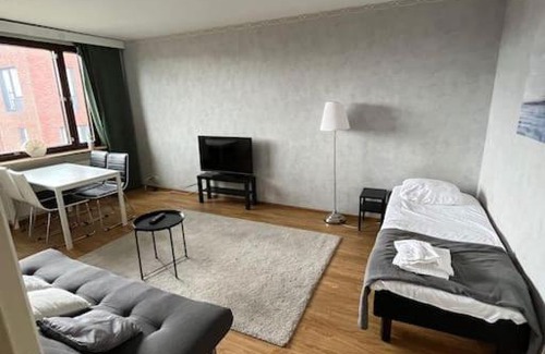 Tikkurila Apartment | Kotimaailma - Kaksio Tikkurilan palveluiden lähistöllä