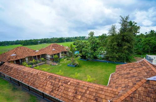 Alwaye Hotel | KOTTACKAL NATURE INN