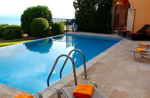 Aphrodite Hills Villa | Kouklia Villa Sleeps 6 with Pool Air Con and WiFi