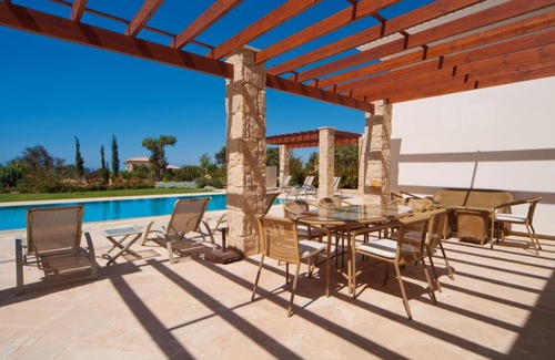 Aphrodite Hills Villa | Kouklia Villa Sleeps 8 with Pool and WiFi