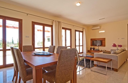 Aphrodite Hills Villa | Kouklia Villa Sleeps 8 with Pool and WiFi