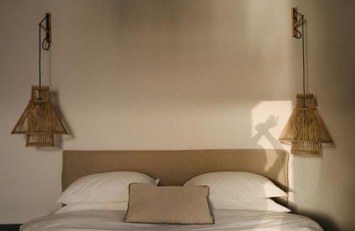 Limeni House | Kourmas Suites