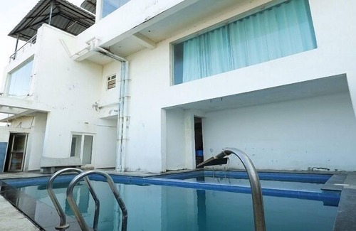 Covelong Beach Hotel | Kovalam Studio Villa