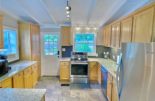 Eclectic Cottage | Kowaliga area w/AMAZING VIEWS
