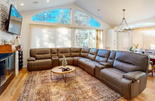 Pioneer Trail House | Koyukon Escape