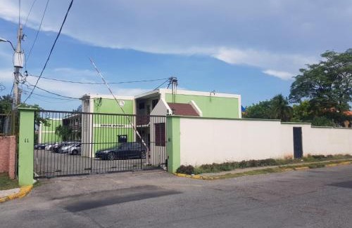 Kingston Apartment | Kozy Kottage in New Kingston Jamaica