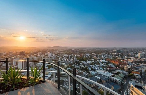 Brisbane Central Business District Apartment | KOZYGURU | BRISBANE CBD | 1 Bed APT | Amazing View | QBN550