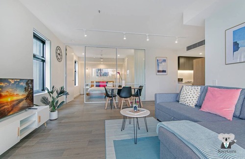 Wolli Creek Apartment | Kozyguru | Cozy Comfy APT Near Sydney Airport & CBD