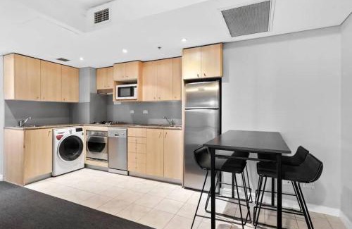 Haymarket Apartment | KozyGuru | Haymarket | High Level 2B APT 16