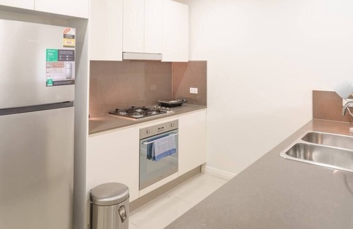 Hillsdale Apartment | KozyGuru | Hillsdale | 3 Bedroom APT