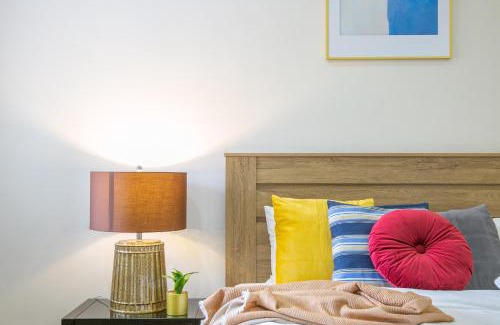 Leichhardt Apartment | KOZYGURU LEICHHARDT COZY HOLIDAY 3 BED HOME + FREE PARKING-NLE367