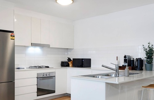 Rockdale Apartment | Kozyguru | Rockdale | Cozy Apt Near Train Station