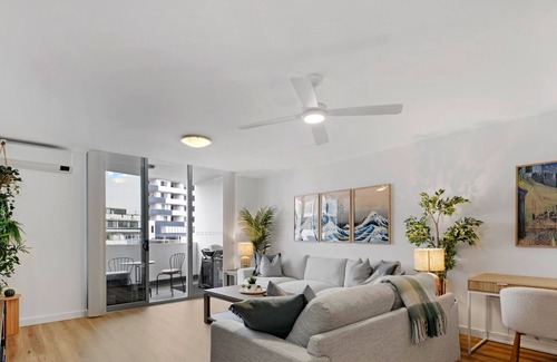 Rockdale Apartment | Kozyguru | Rockdale | Cozy Apt Near Train Station