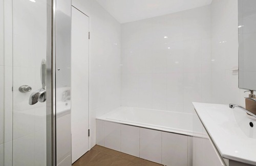 Rockdale Apartment | Kozyguru | Rockdale | Cozy Apt Near Train Station