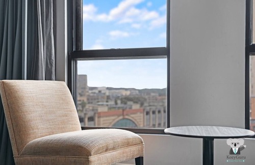 Haymarket Apartment | KozyGuru | Sydney CBD | 2 Bed Studio