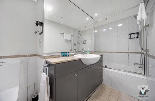Haymarket Apartment | KozyGuru | Sydney CBD | Amazing 2 Bed Family Apt