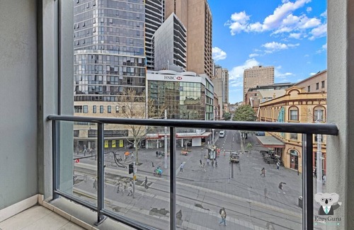Haymarket Apartment | KozyGuru | Sydney CBD | Best Location 2 Bed Studio