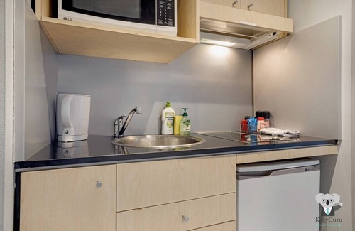 Haymarket Apartment | KozyGuru | Sydney CBD | Relaxing City Studio